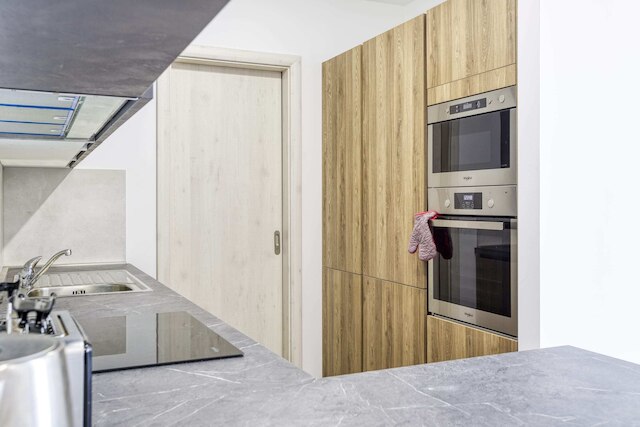 グジラ スイート 14