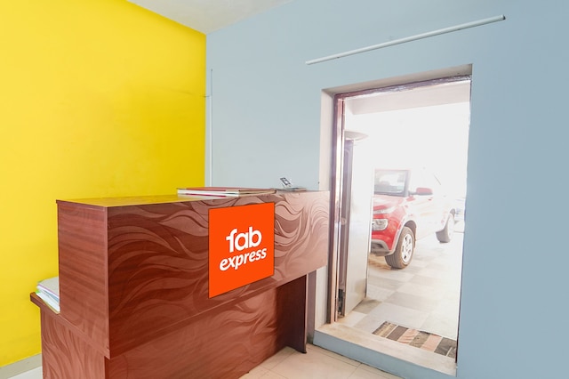 ファブエクスプレス エピック レジデンシー