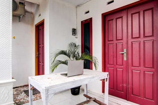 ホテル O ポンドック ムリア シャリア