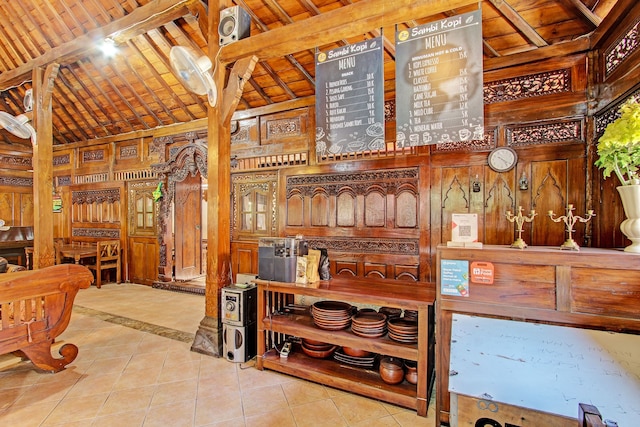 Capital O 92894 グリヤ ラティファ ホームステイ シャリア