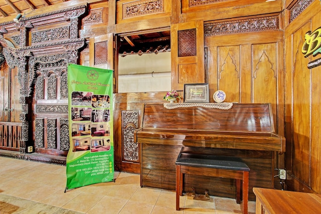 Capital O 92894 グリヤ ラティファ ホームステイ シャリア