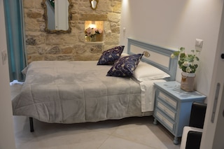 アフィットカメレ・ディモーラ・デル・カルミネ