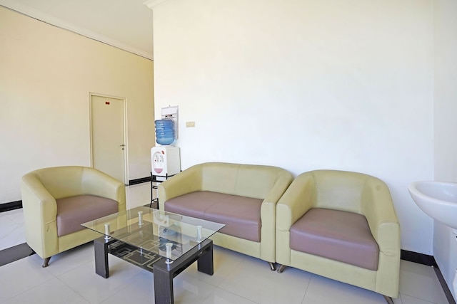 ホテル O ルビー ホームステイ シャリア