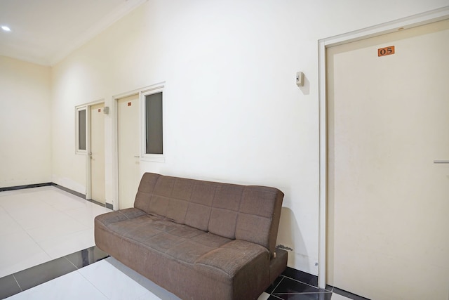 ホテル O ルビー ホームステイ シャリア