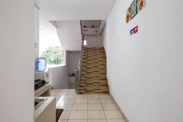 OYO  3420 アレックス  ホステル