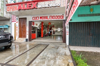 OYO  3420 アレックス  ホステル