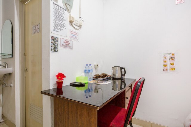 OYO  3420 アレックス  ホステル