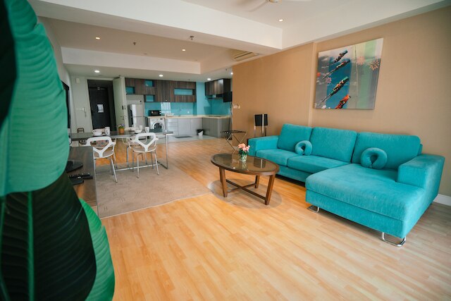 コージー スタジオ スイート アット ディ マジェスティ