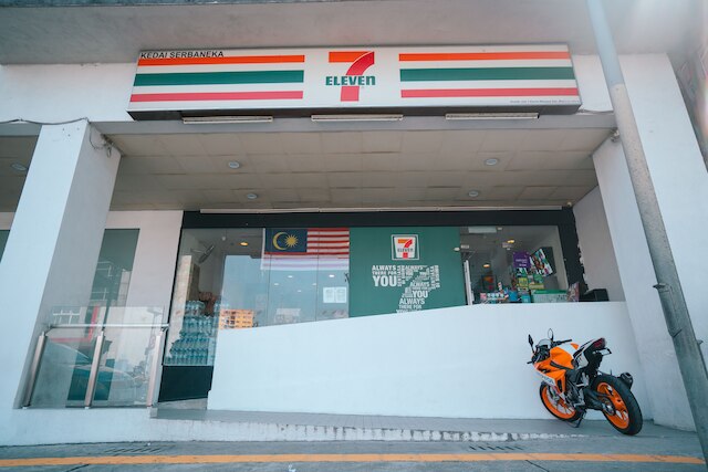 コージー スタジオ スイート アット ディ マジェスティ