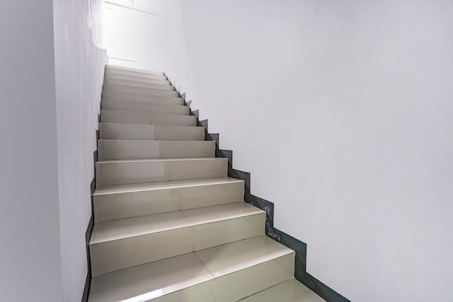 スーパー OYO ティティック コマ ゲストハウス