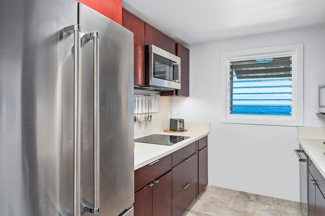 ビッグアイランド ケアウホウサーフ & ラケット 181 2 ベッドルームタウンハウス