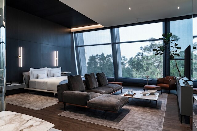 ホテル・アレクサンダー