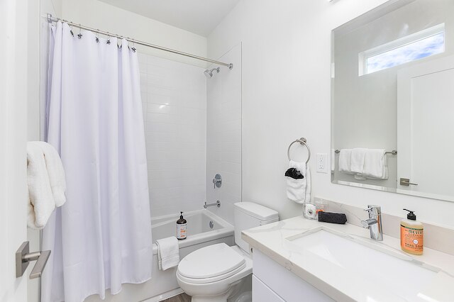 シラクスのドラゴンストーン・デン