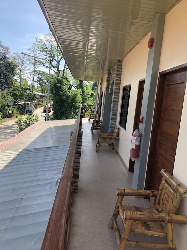 F. Ponce de Leon ロード