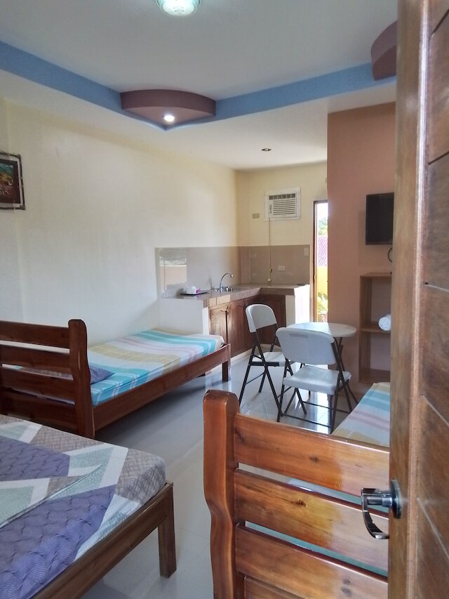 F. Ponce de Leon ロード