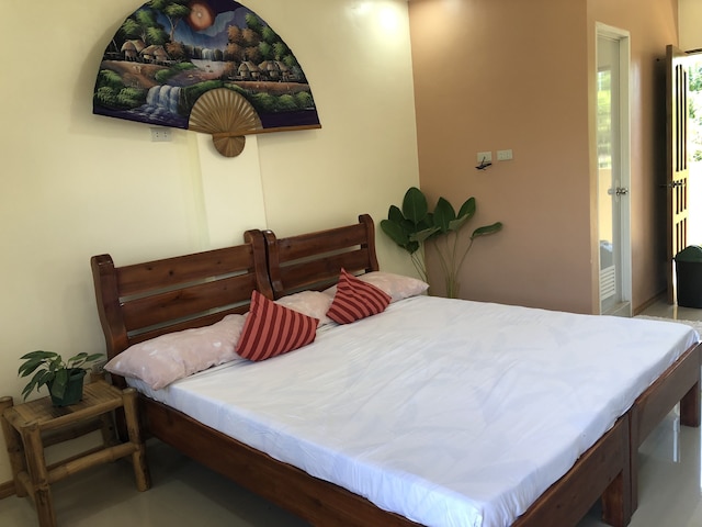 F. Ponce de Leon ロード