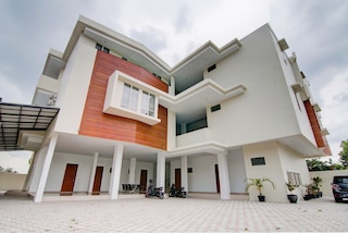 ホテル O サルティカ GH シャリア