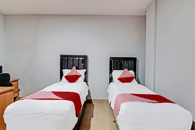 OYO  91951 アルミラ ホームステイ シャリア