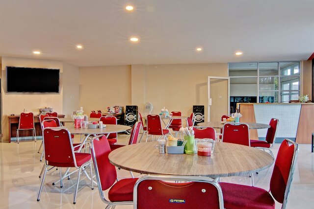 OYO  91951 アルミラ ホームステイ シャリア