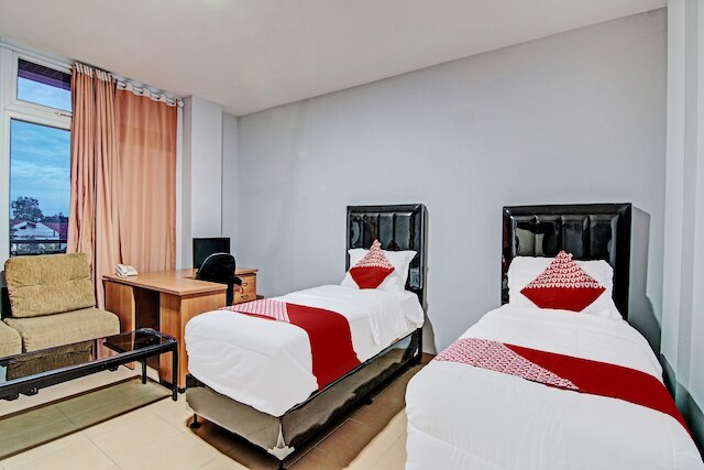 OYO  91951 アルミラ ホームステイ シャリア