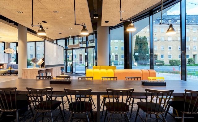 ハリーズ ホーム ザルツブルク