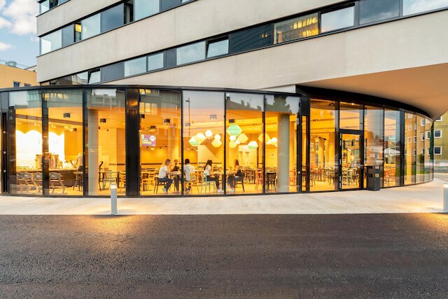 ハリーズ ホーム ザルツブルク