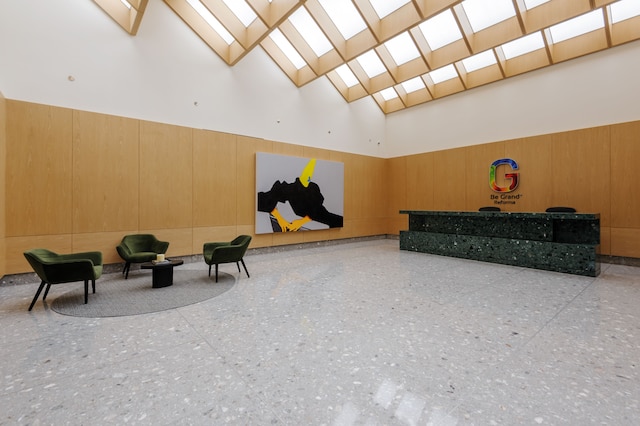 ビーグランド バイ ウィンウッドハウス