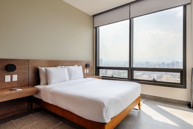 ビーグランド バイ ウィンウッドハウス