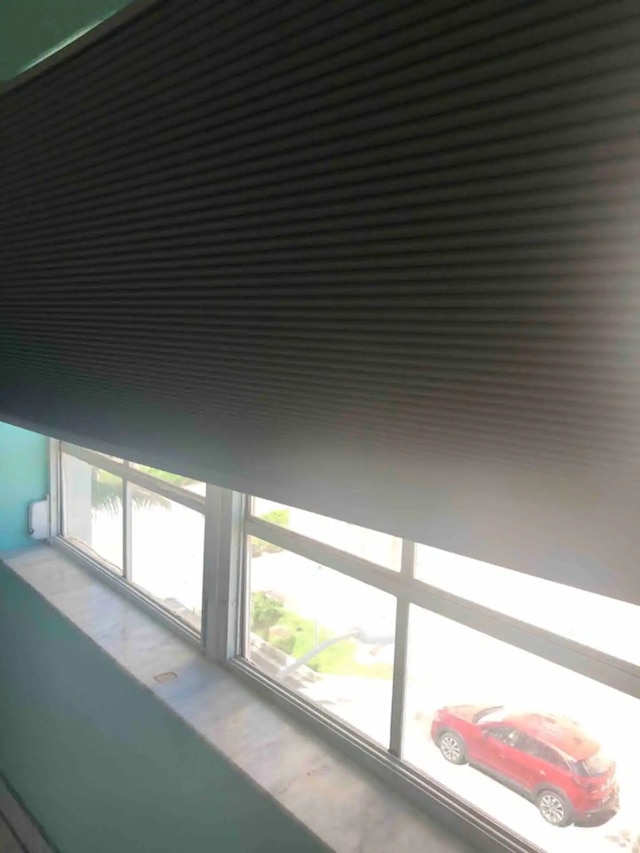 ロイヤル・ホテル・ユニット337