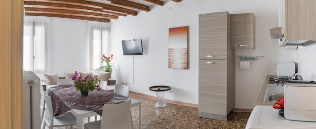 アッカデミアチャーム4 バイ ワンダフル イタリー