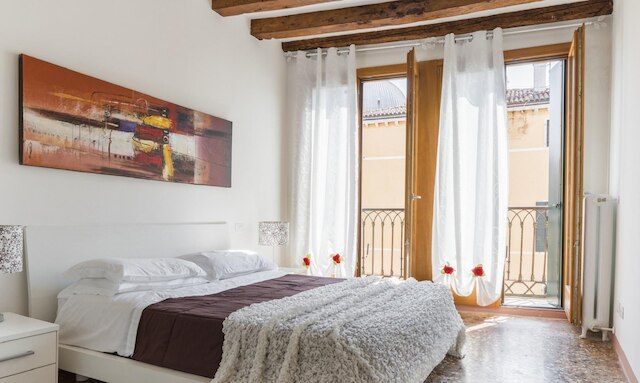 アッカデミアチャーム4 バイ ワンダフル イタリー