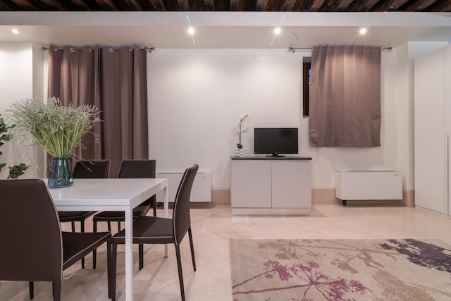 ベニス ラグジュアリー パレス 11 - ロック BK