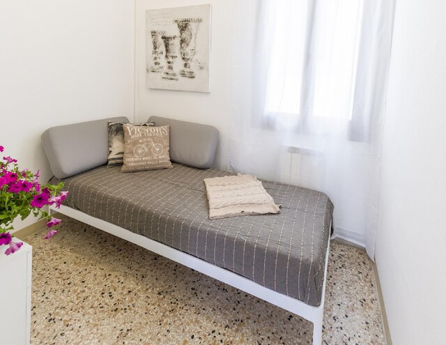 アッカデミアチャーム6 バイ ワンダフル イタリー