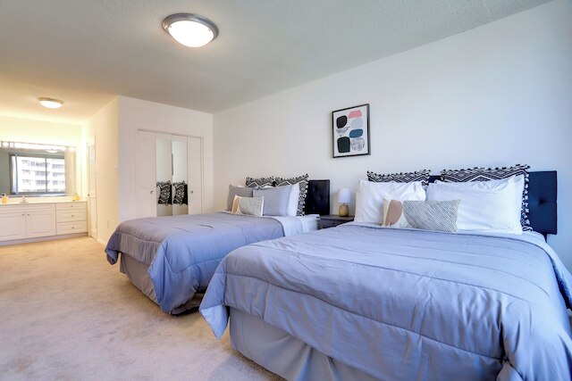 アップスケール アパートメンツ イン クリスタル シティ