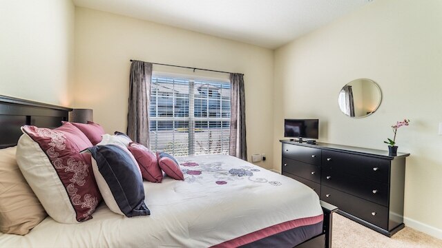 4801 ブライアー ローズ レーン