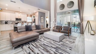 4749 キングス キャッスル サークル