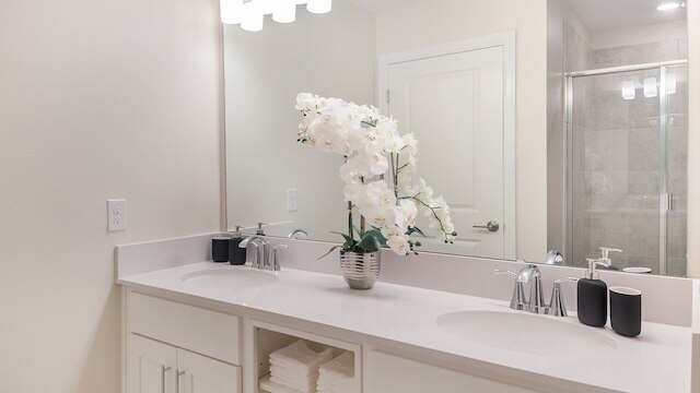 3180 パラドックス サークル ユニット 303