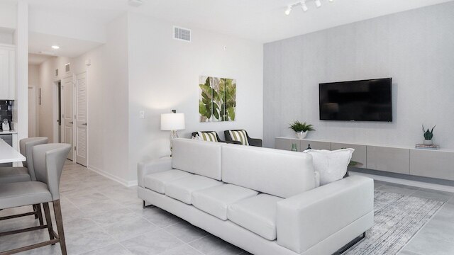 3180 パラドックス サークル ユニット 303