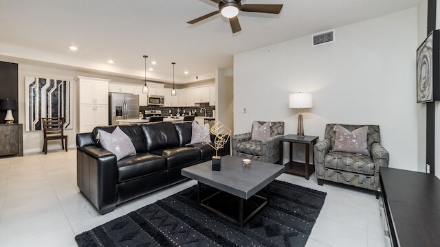 4741 クロック タワー ドライブ ユニット 102