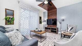 4951 ウィンダミア アベニュー