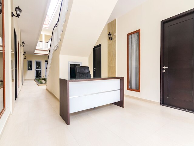 OYO  ライフ 2735 グラハ ニルワナ