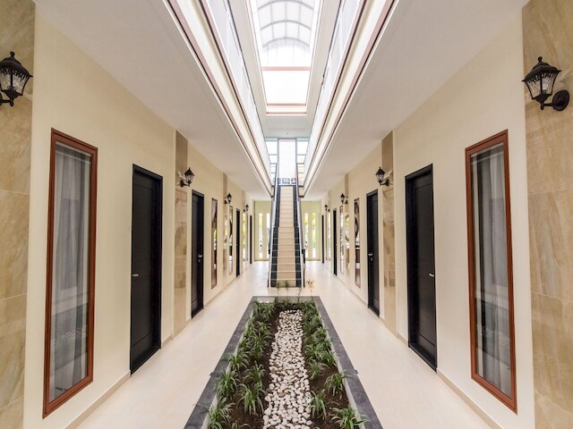 OYO  ライフ 2735 グラハ ニルワナ