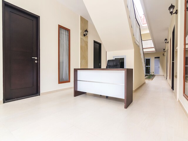 OYO  ライフ 2735 グラハ ニルワナ