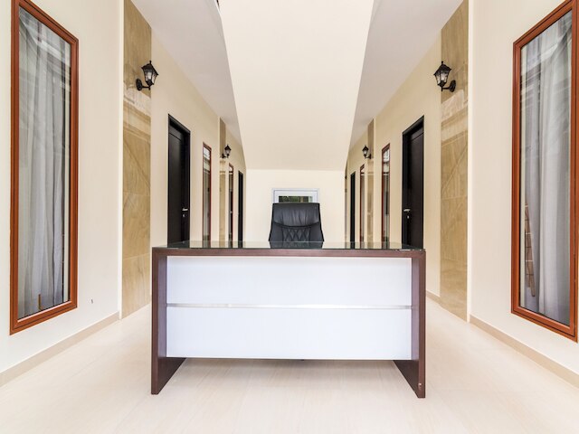 OYO  ライフ 2735 グラハ ニルワナ