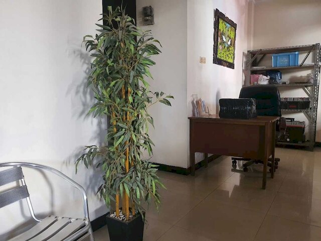 OYO ライフ 93202 ペンタゴン ホームステイ シャリア