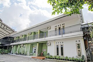 ホテル O ペンギナパン ブディ シャリア ニア タマン アマリリス ペカンバル