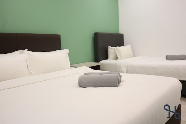 ホームスィート・ホーム・アット・ステラ・アベニュー