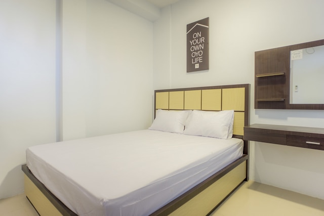 OYO  ライフ 2354 ローズ ハウス