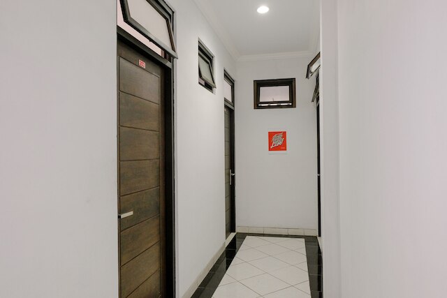 OYO  ライフ 2744 ゲスト ハウス クドジ