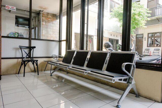 OYO  ライフ 2744 ゲスト ハウス クドジ